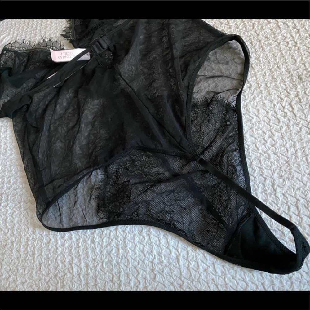 New Victoria’s Secret Lace Teddy Lingerie - Picture 7 of 8